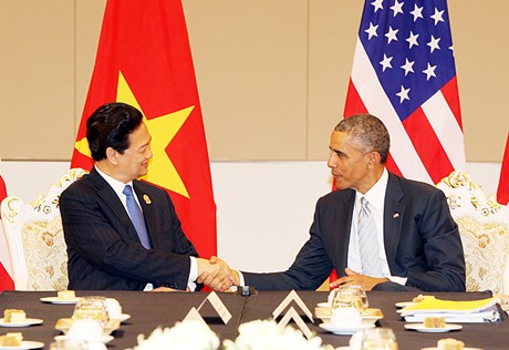 Thủ tướng Nguyễn Tấn Dũng và Tổng thống Obama vui mừng trước những tiến triển đạt được trong quan hệ hai nước.